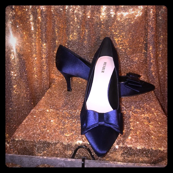 navy kitten heel court shoes